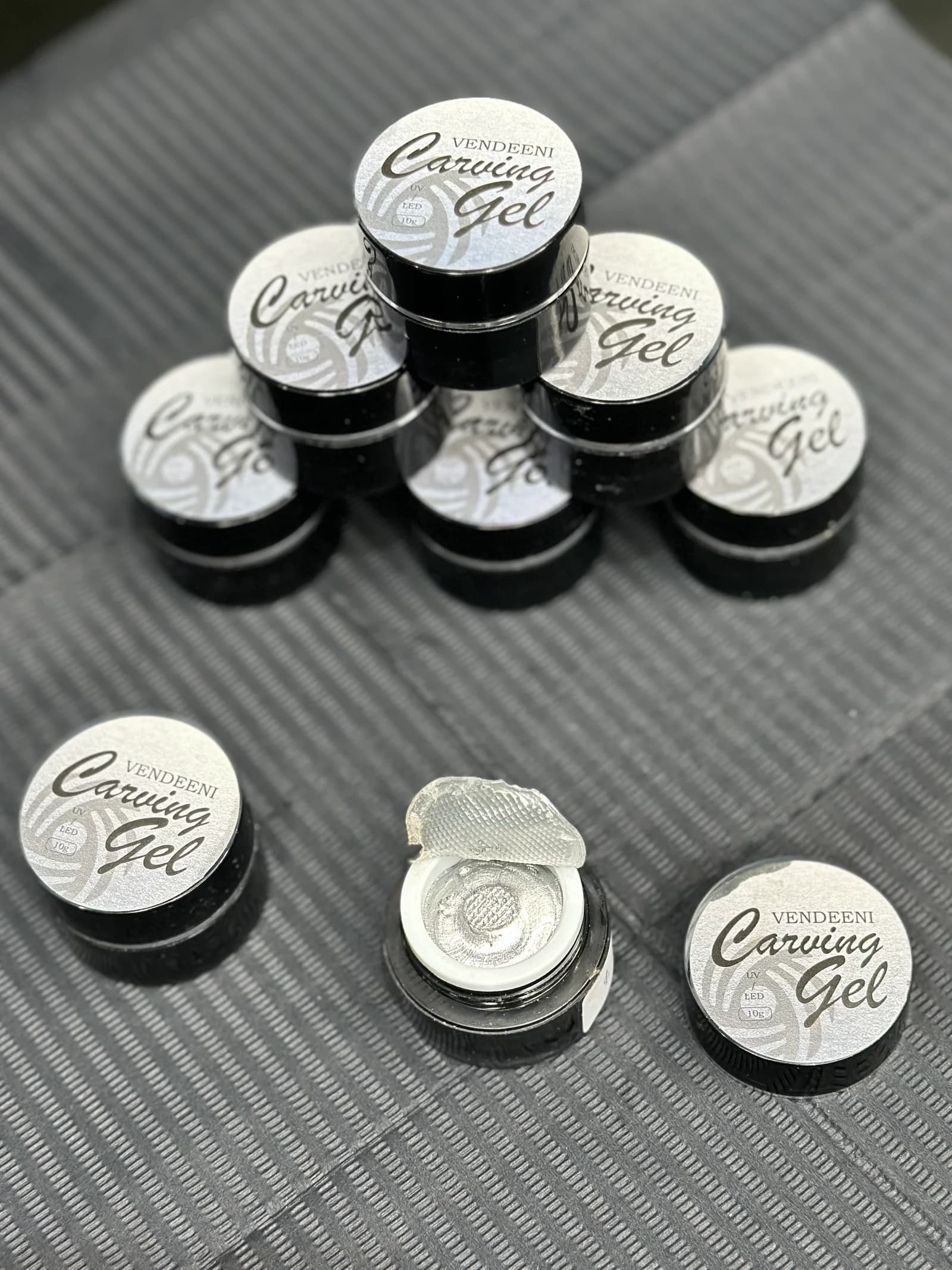 Vendeeni Carving Gel